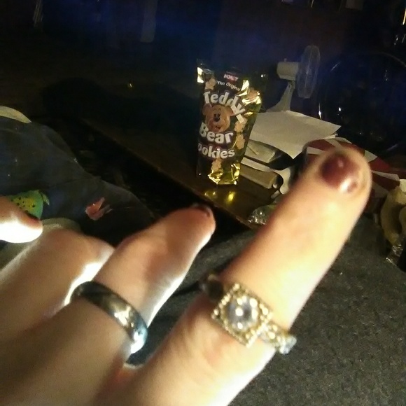 Ring - Picture 4 of 8